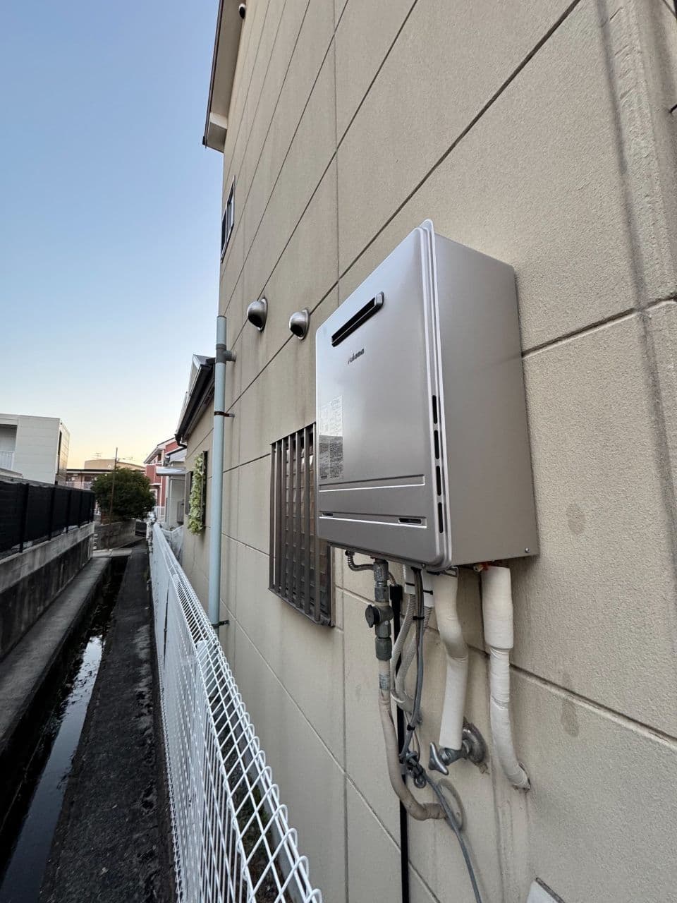 堺市　ガスふろ給湯器エコジョーズ　パロマ　FH-EH2422FAWL（完了）