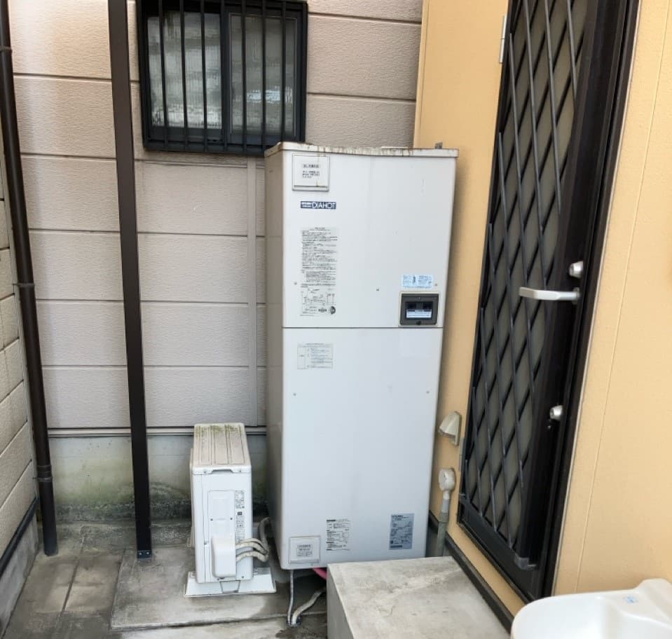 北葛城郡　電気温水器　三菱　SRT-3768FD-BL（施工前）